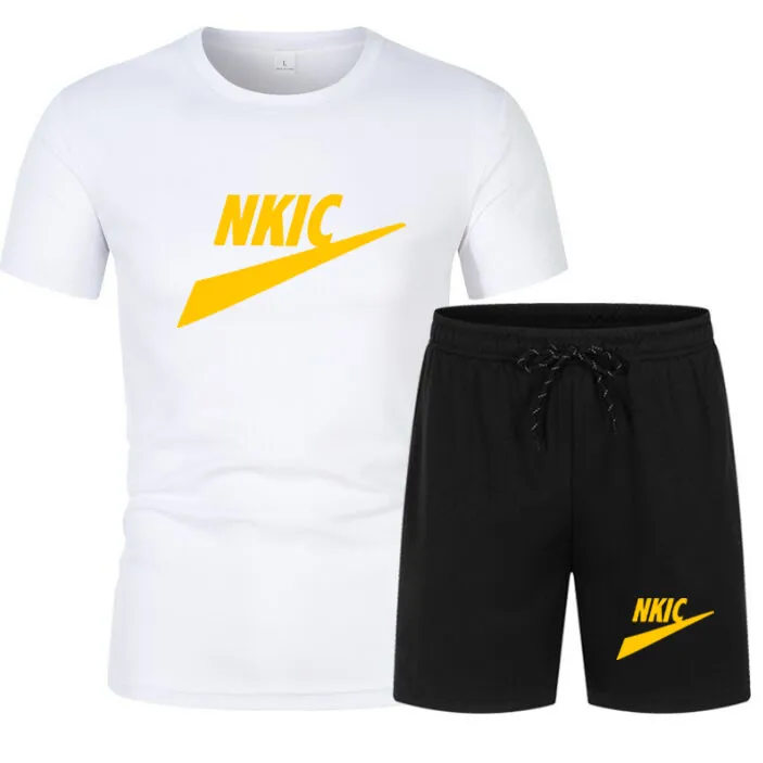 Men simples tend￪ncia de tend￪ncia curta sete camiseta de ver￣o com shorts Terno
