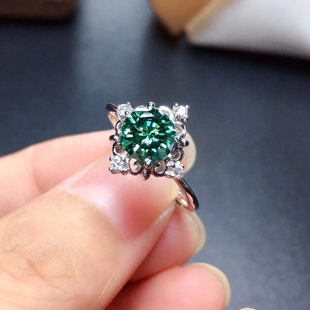 Solitaire Ring Elegant Green Cubic Zirconia Lady Party Hollow Out Design Delicate Anniversary Gift Luxury Fashion Jewelry for Women Y2302