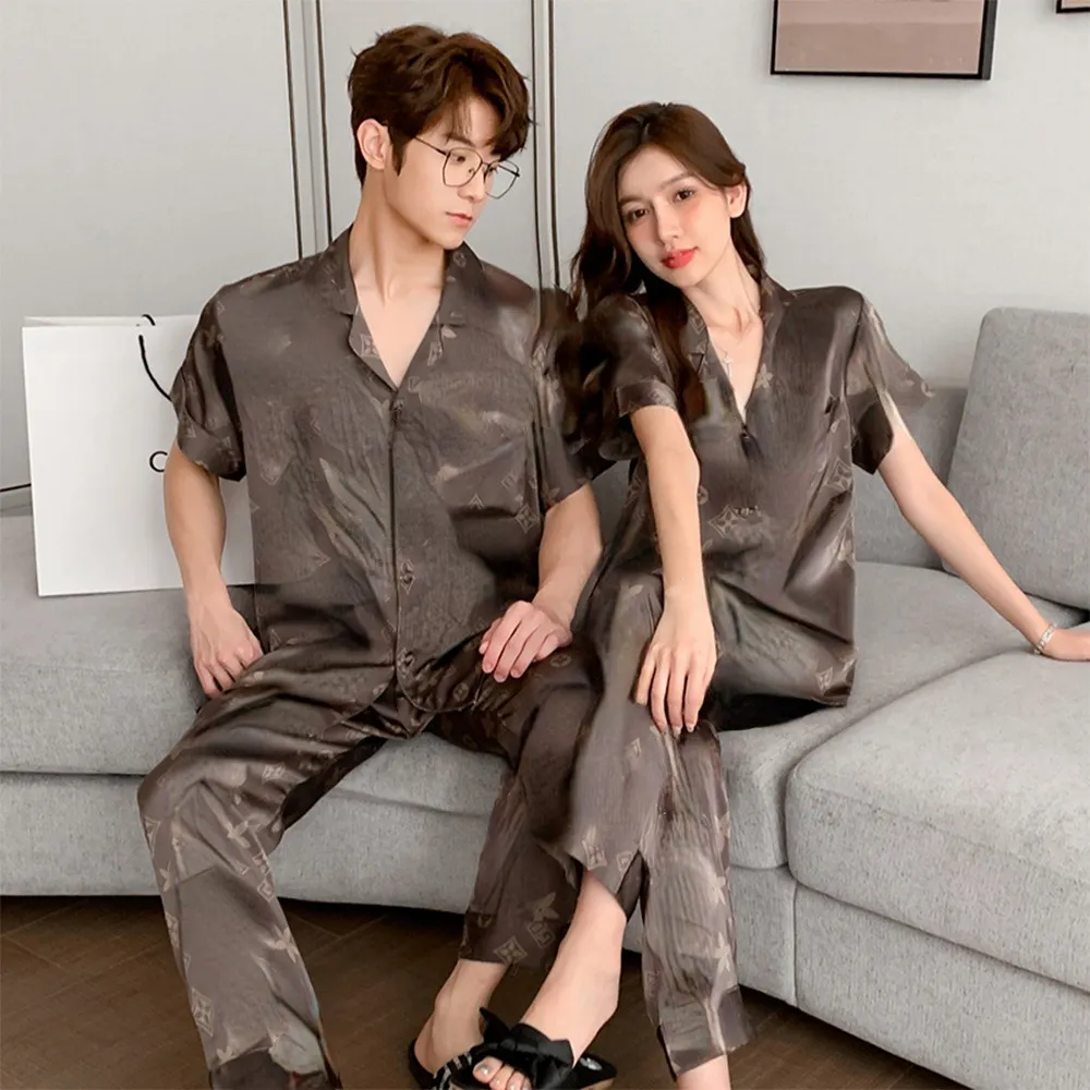 Ropa de hogar de diseñador Pijamas para parejas Confort estampado de seda helada