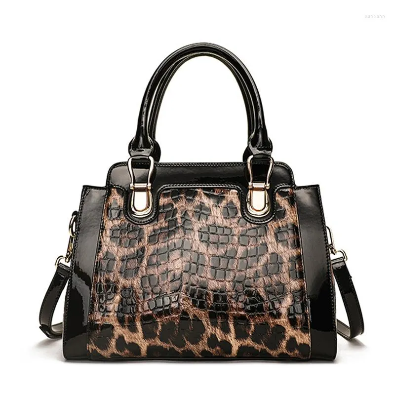 Kvällspåsar Real Cowhdie Bag Luxury Handväskor Kvinnor Designer Leopard Tryck Kvinnlig handväska Högkvalitativ