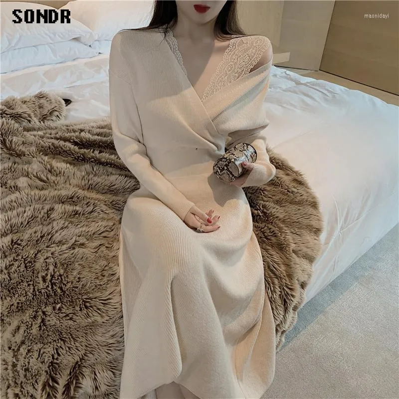 Casual Dresses Korean Fashion Knitted Dress 2023 Winter One-Piece Women'S V-Neck Lace Stitching Waist A-Line Midi