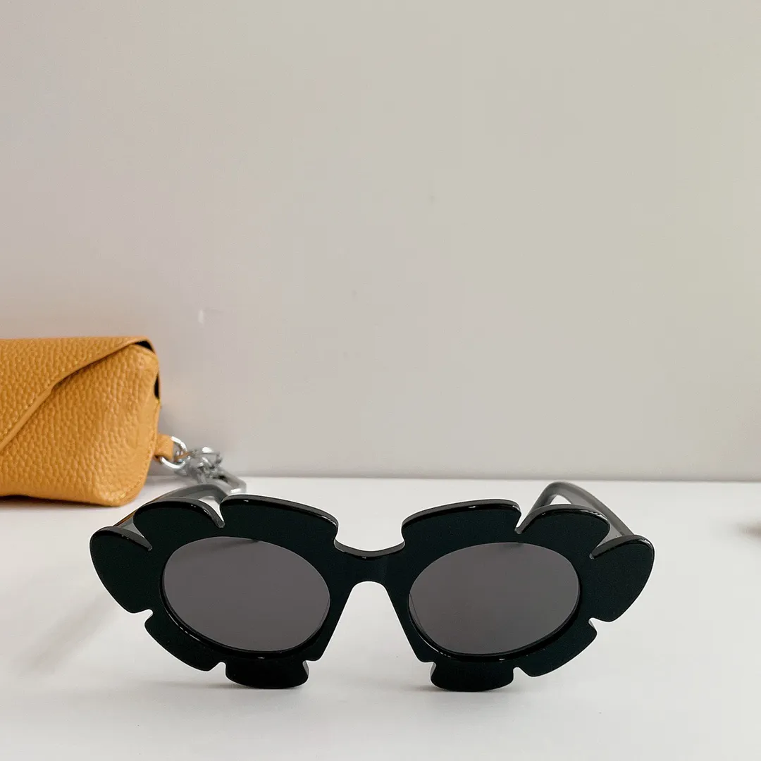 Lunettes de soleil noires à fleurs pour femmes, lunettes de soleil de fête de styliste, lunettes de Protection UV400 avec boîte