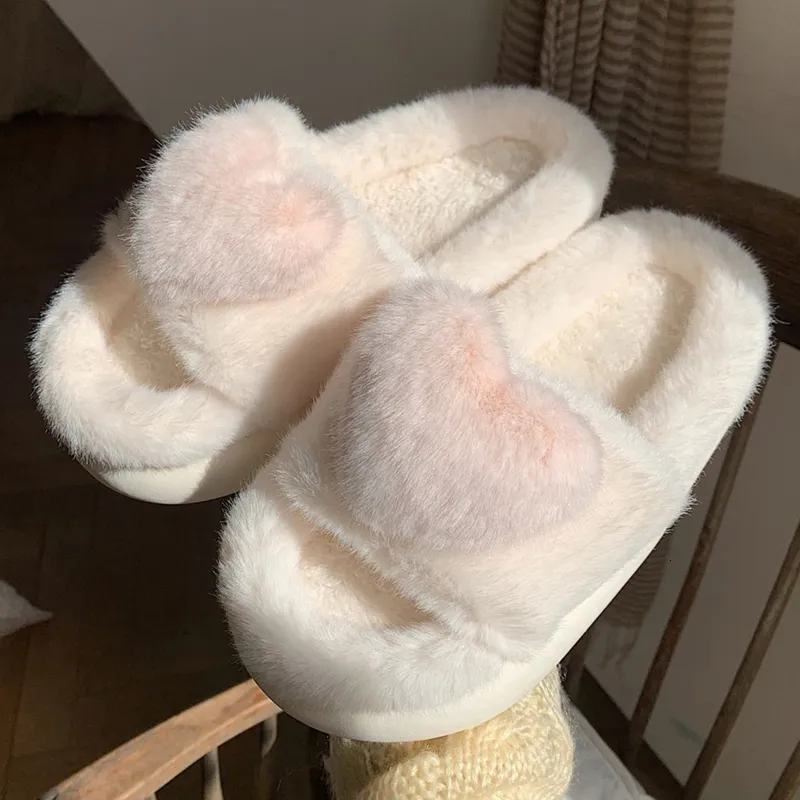 Cuore amore peli di pellicce da donna calda a piedi aperta peluche di schiuma per le pannelli inverno inverno scarpe da interno 230203