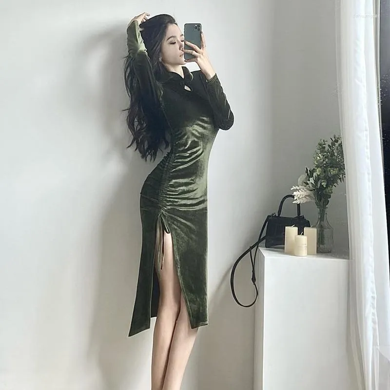 Casual Dresses Real S 2023 Fashion Women's Autumn Sexy One-Shoulder Waistless Velvet Long-Sleeved Slim Dress