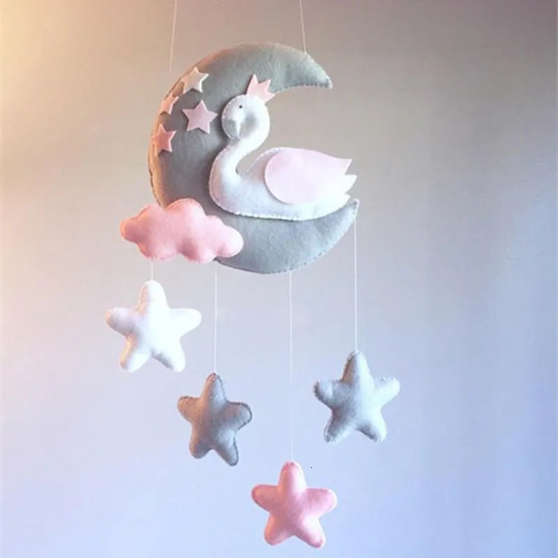 Rattles Mobiles Baby Crib Non-woven Moon Stars Wind Chime Toys Kids Room Ceiling Mobile Hanging Decorations Shower Gifts 230203