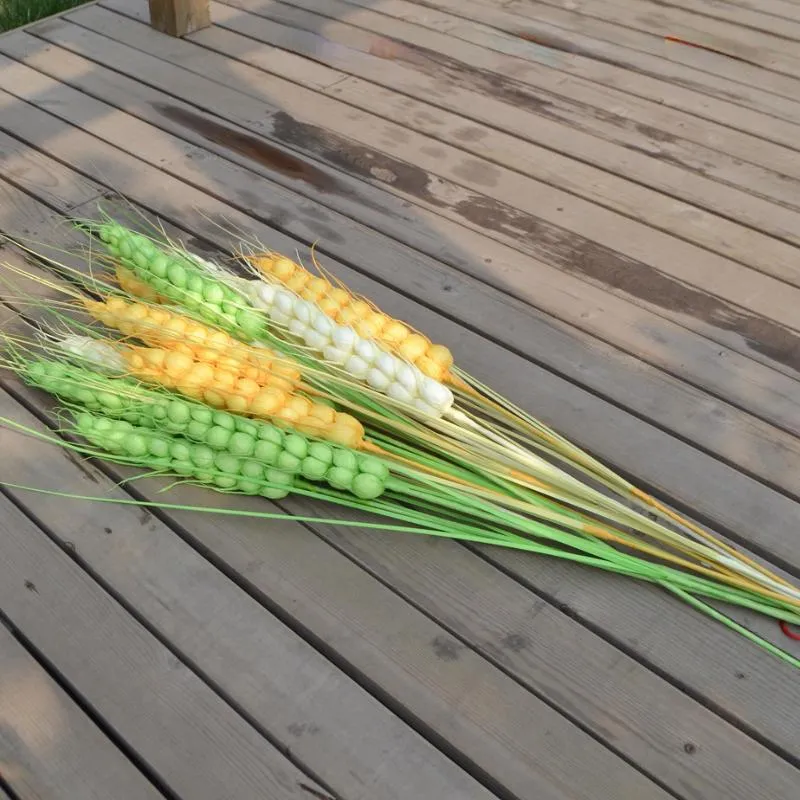 装飾的な花の花輪1シミュレーション大麦耳の泡花の偽の小麦射撃小道