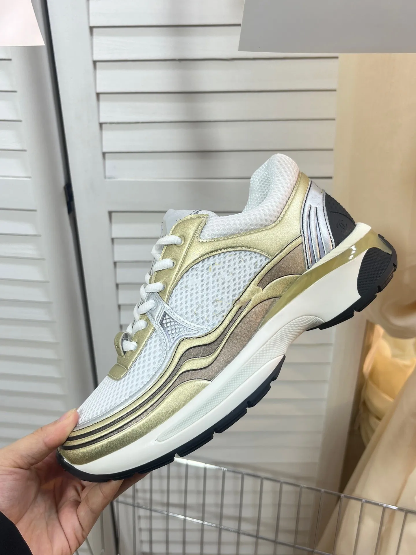 2023 Designer Sneakers Fashion Casual Shoes trainers Comfort goes with everything Women s size 35 42 and Men s size 38 46