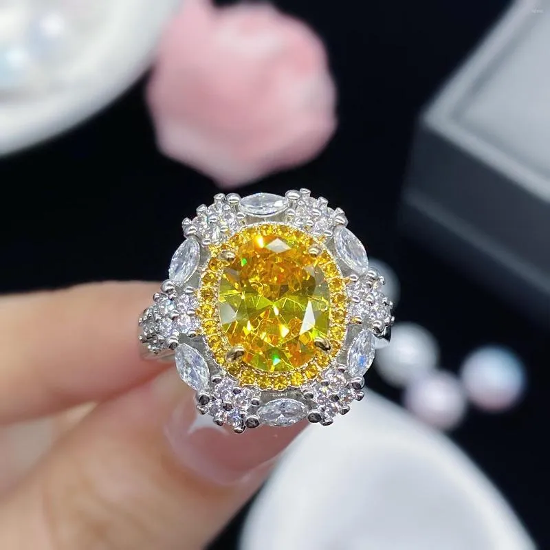 Ringos de cluster Laboratório de flores Topázio Moissanite Promessa Anel Branco Braia de casamento de noivado de ouro para mulheres Presente de joias de noiva