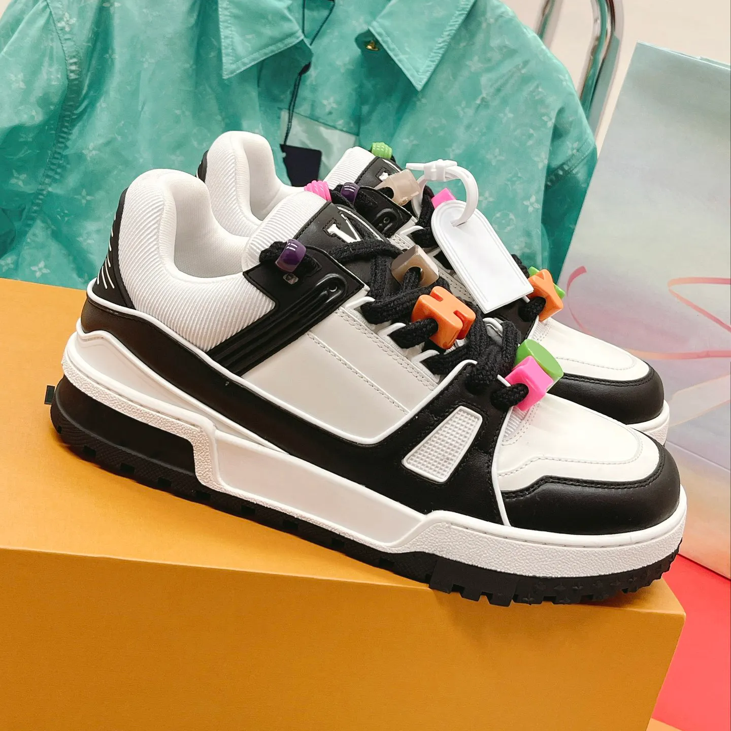 Kutu / Tasarımcı Ayakkabıları ile Yüksek Kalite Ev Eğitmeni Maxi Spor Sakinler Diy toka Erkekler Nedensel Ayakkabı Kadın Deri Sneaker Board Ayakkabıları Sevimli Yağ Trainer