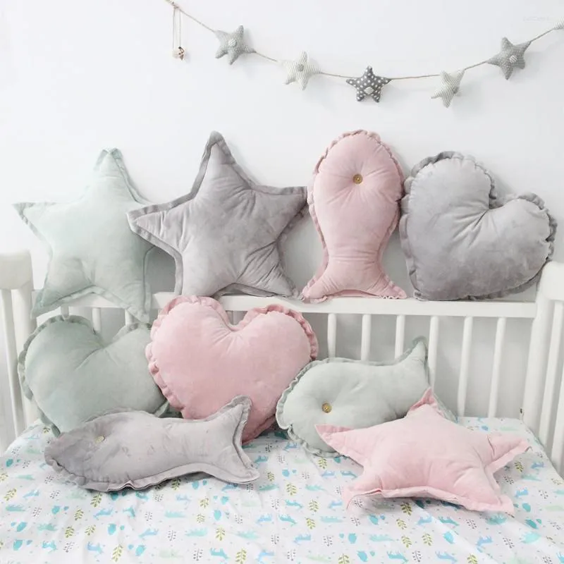 Travesseiros de travesseiro sofá de sofá removível inseto salto curto quarto de cama de bebê e casa doce decoração de presente cojines de aniversário