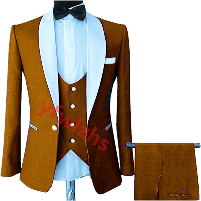 Smoking da sposo su misura Fiore marrone Abiti da uomo Scialle Risvolto Groomsmen Matrimonio / Ballo / Cena Uomo Blazer Giacca Pantaloni Cravatta Gilet M257