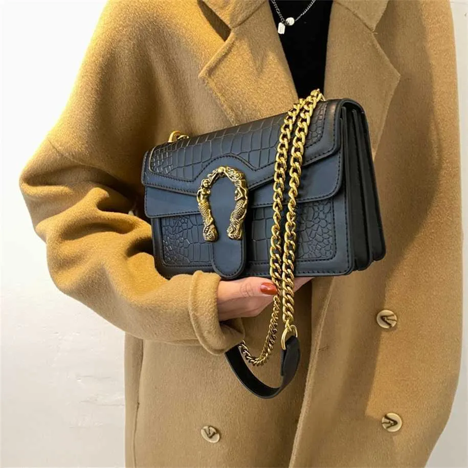 2023 Borse Liquidazione Outlet Vendita online Piccola piazza Estate Catena di moda Una spalla ascellare Borsa da donna coreana semplice a tracolla