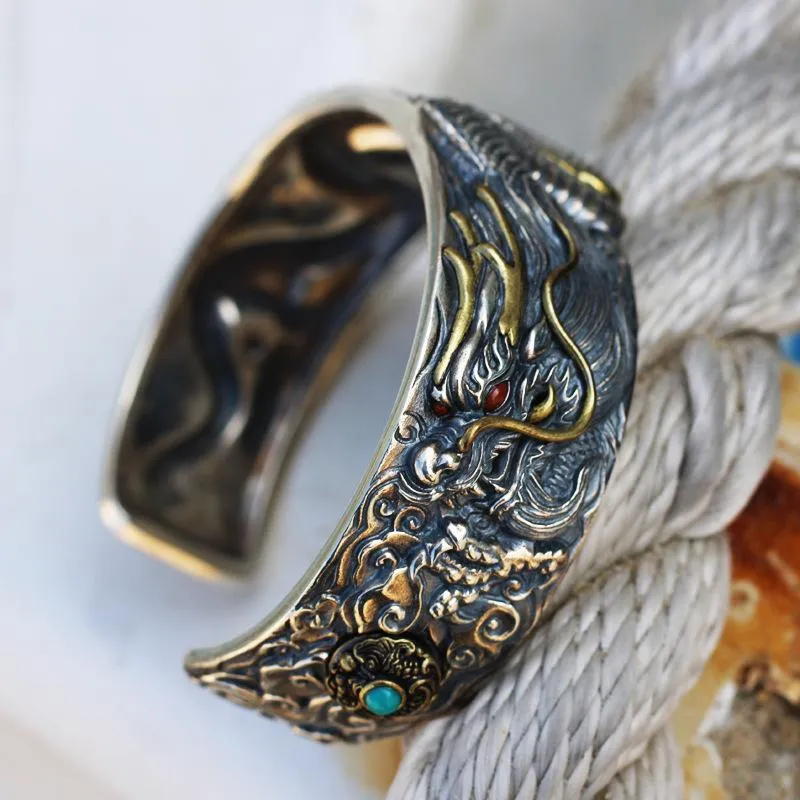 Bangle Classic Chinese Style Jewelry Present Carved Life Dragon Metal Armband för män