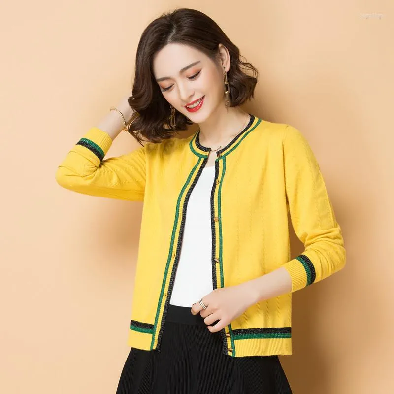 Frauen Strick 2023 Frühlingskaschmir Cardigan Kurzer Frauenpullover elegante Damen Korean Strick rote Mantel Loose Casual Jacke Frauen