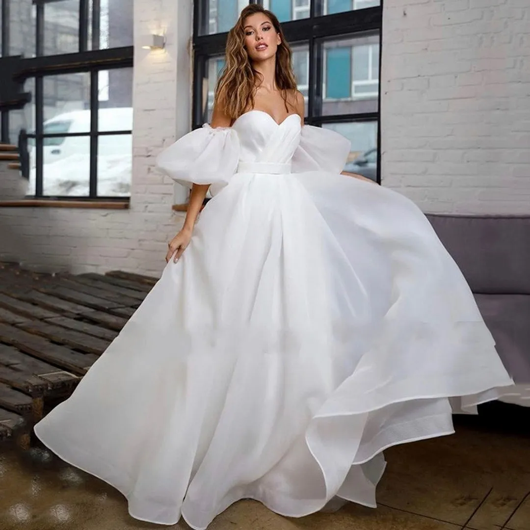 Princess Organza Wedding Dress Puff Short Sleeve Plus Size Brud Spets upp en linje Brudkl￤nning Vestidos de Novia Custom Made Robe de Mariage