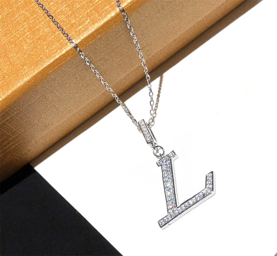 Luxury Designer Woman Collier L S925 Sliver Match Clothes Brand Man Wedding Jewelrys Collier avec diamants complets Box Box Beautyza