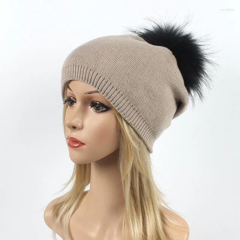 Beanies Beanie/Kafatası Kapakları Kadınlar Kaşmir Beanie Hat Kış Kış Geri Gerçek Pompon Kürk Kadın Doğal Orijinal Rakun Cap1 Wend22