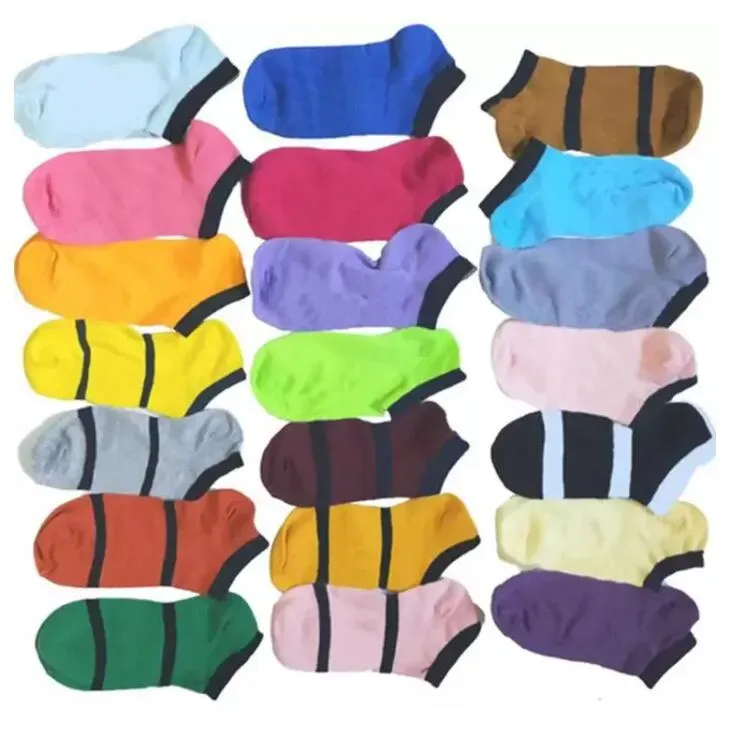 Multicolor Ankle Sports Socks With Cardboad Tags Cheerleaders Black pink Short Sock Girls Women Cotton Skateboard Sneaker FY7268 GF1031