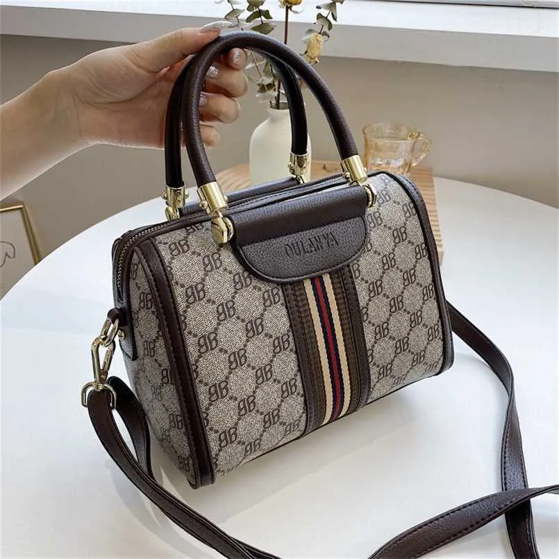 2023 Bags Clearance Outlets Off Bag women's bags new fashion texture printed portable Single Shoulder Messenger handbags