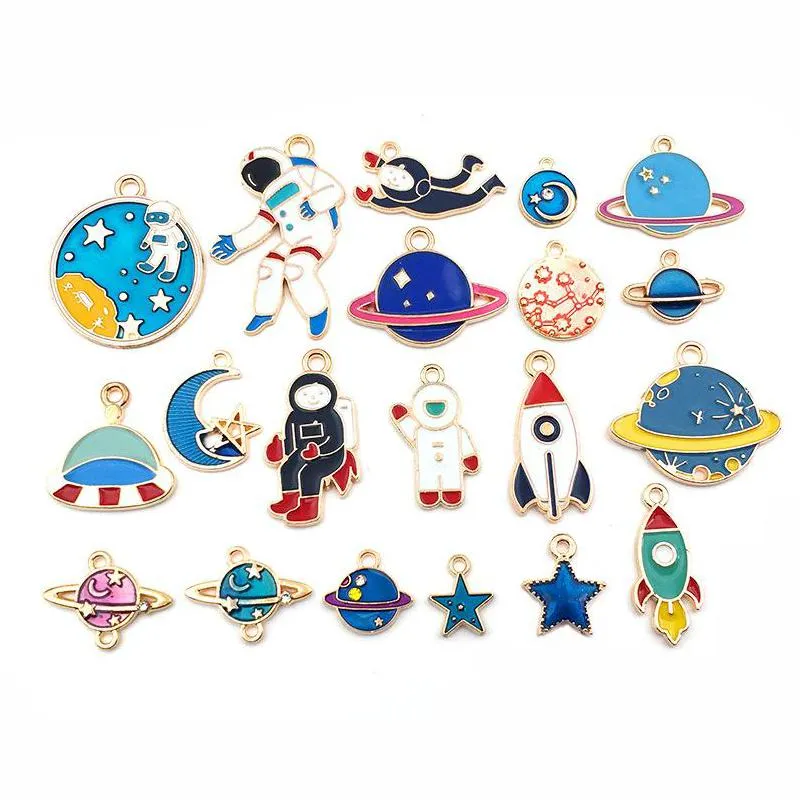 Charms Mix 20Pcs / Pack Classique Espace Univers Terre Lune Étoile Émail Or Couleur Pendentifs Diy Fabrication De Bijoux À La Main Artisanat Drop Deliv Dha3T