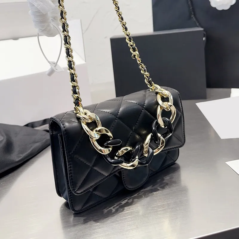 22C damesontwerper Lambskin Woc Black Bags Wortel met armbandketting Handgreep Totes Gold Metal Hardware Matelasse Ketting Crossbody Schouder Luxe handtassen 20 cm 20 cm