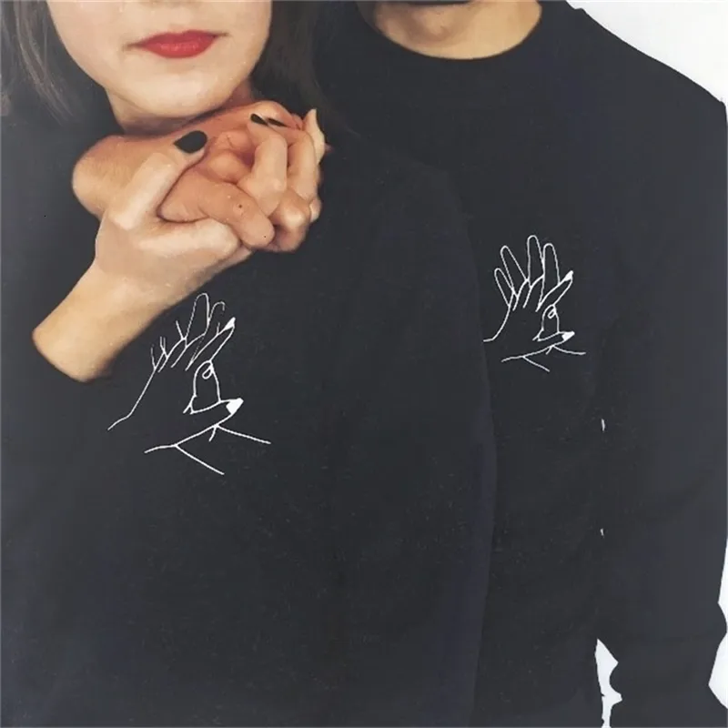 Women's Hoodies Sweatshirts High Quality Sweashirt Men Women Couple Spring Autumn Black Graphic Lover's Interlocking Fingers Hand Print Pullovers 230206