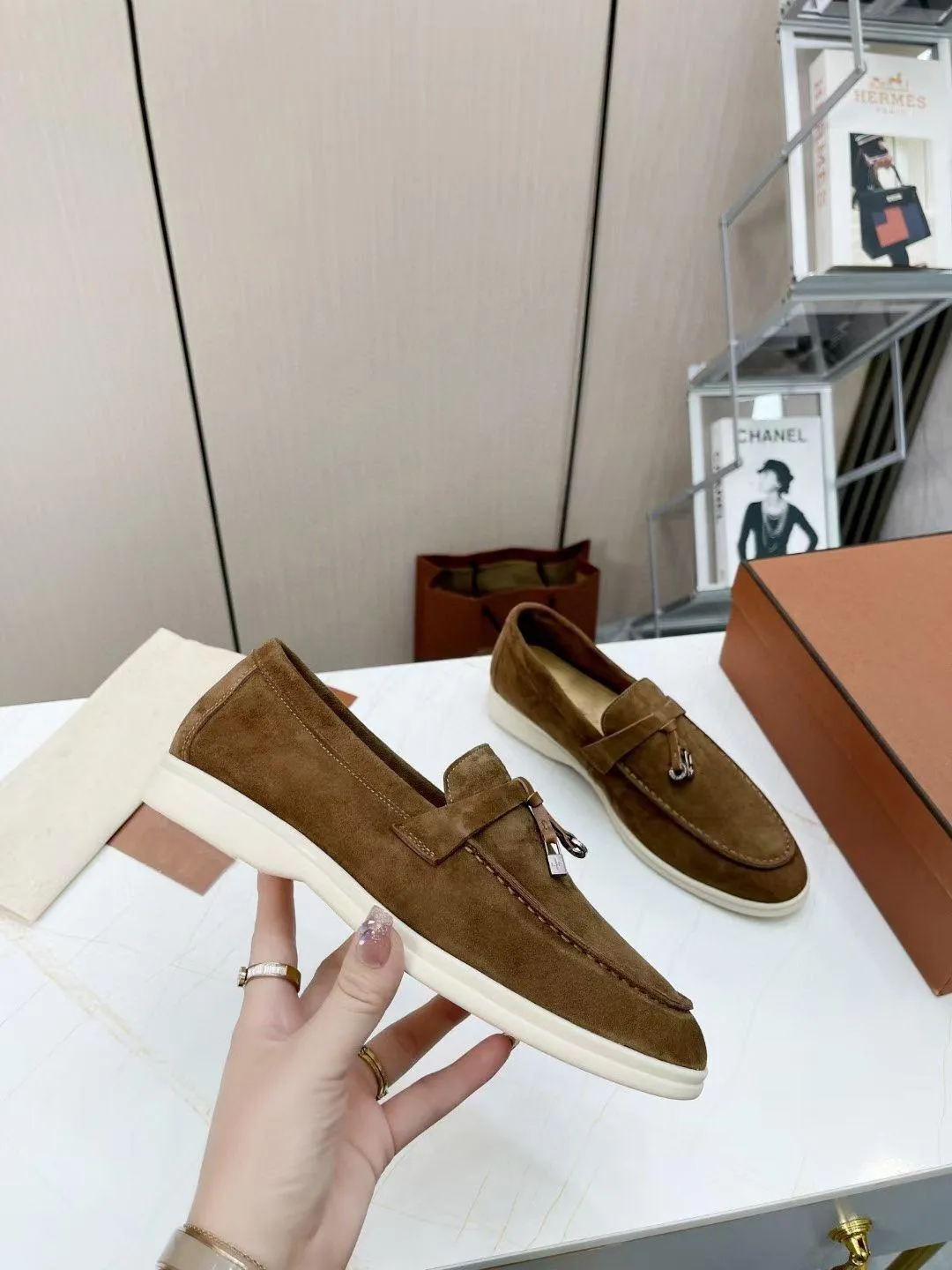 Dress Shoes Designer Shoes Casual Shoe Men Trample Lazy Loafers Women Flat Authentic Cowhide Metal Buckle Lady Leather Letter Mules Princetown Large Size 35-43-45