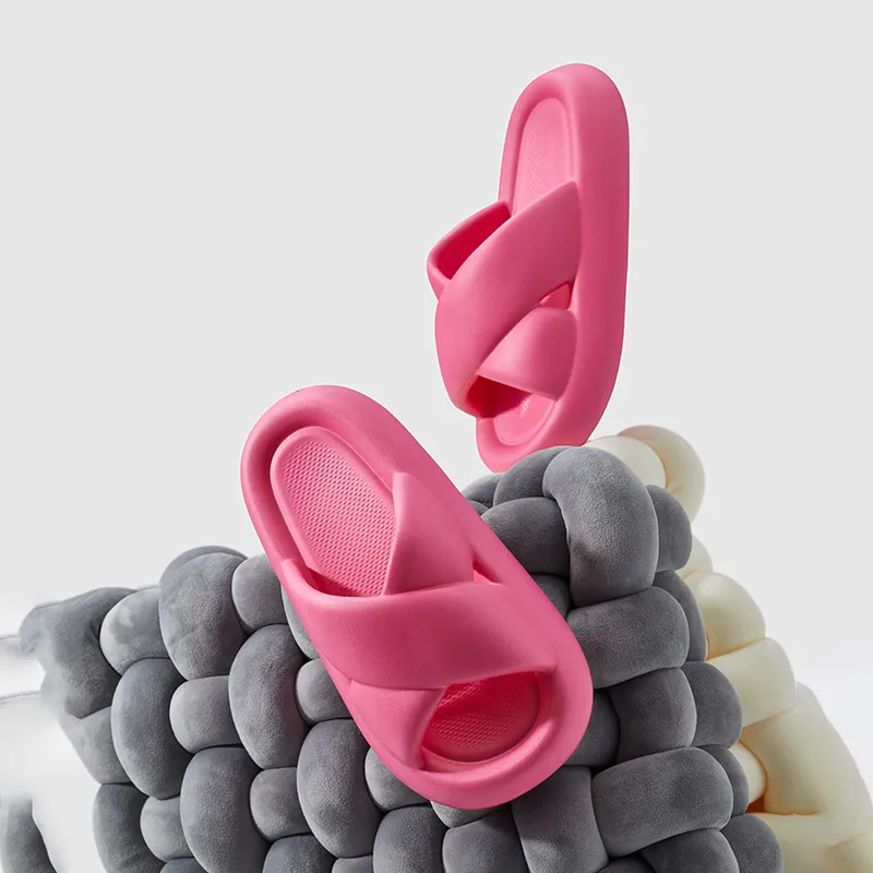 2023 dames sandalen gekruiste glijbanen voor vrouw damesmeisjes vrouwelijke rubberen slippers zomer strandschoenen slippers slippers