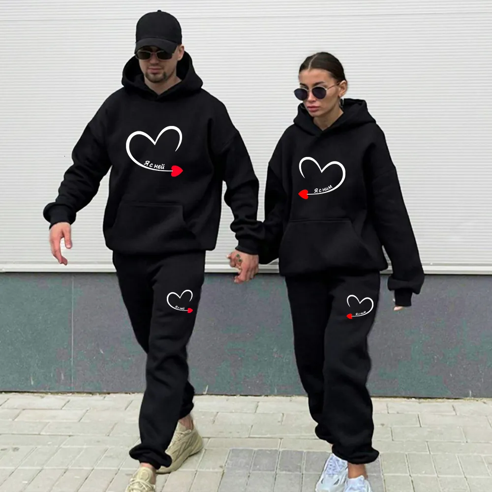 Survêtements pour hommes Couple Survêtement I'm With Her Print Lover Sweat à capuche et pantalon 2 pièces Vêtements Hommes Sweats Femme Sweats à capuche Amant Polaire Costumes 230207