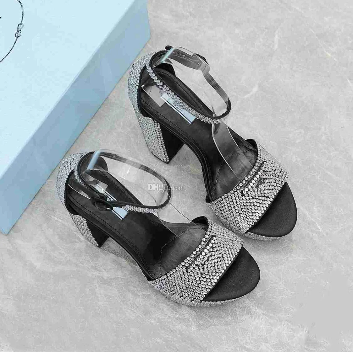 2023 Fashion Pradity Sandaler Ladies L￤tt vattent￤t plattform Mid High Heels Rainy Day Beach Student Casual Sandaler EEU