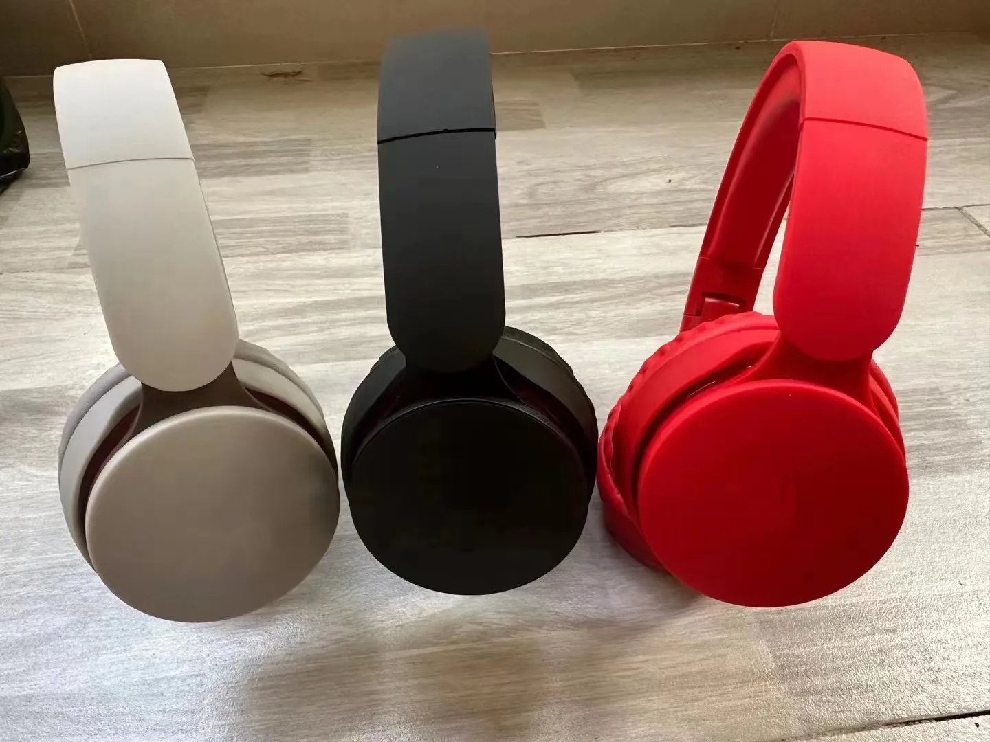 2023 Solo Pro Wireless Bluetooth Headphones With Noise Control Top