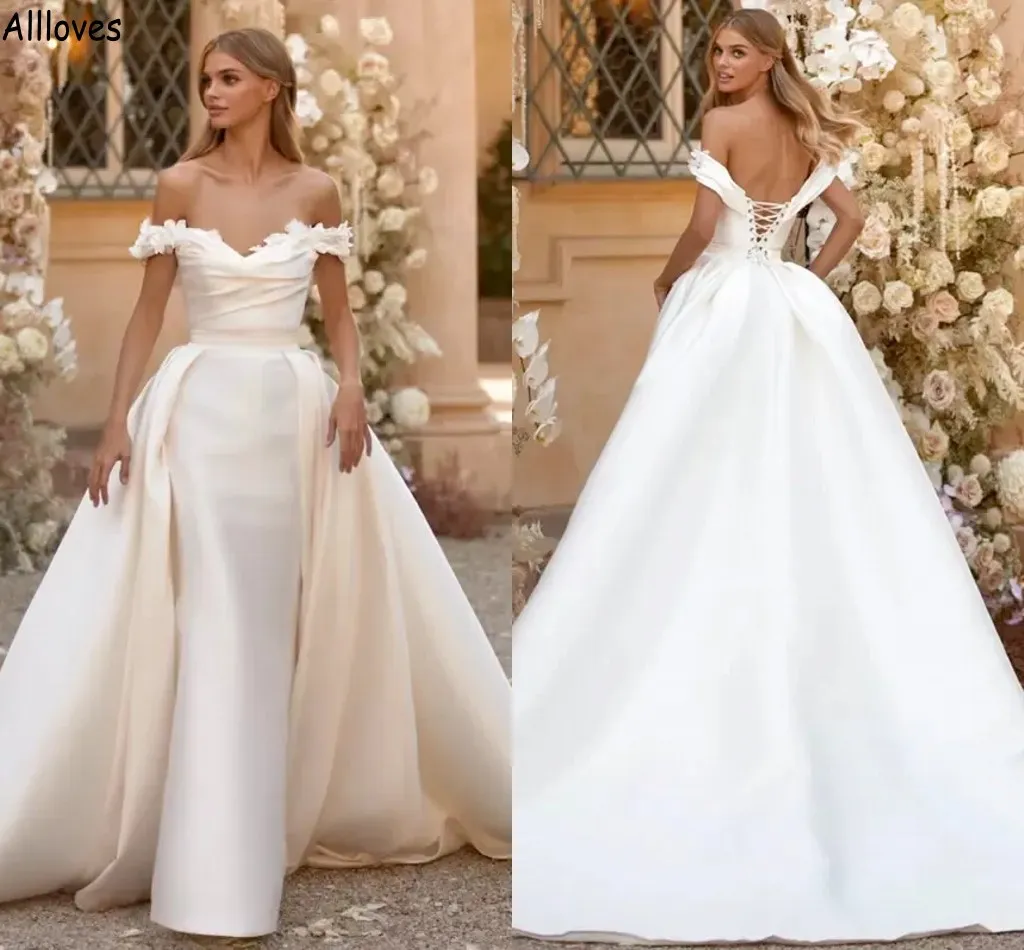 Graziosi fiori al largo della spalla Abiti da sposa a sirena con treno staccabile Boho Garden Satin Plus Size Abiti da sposa Corsetto Indietro Eelgant Abiti da sposa CL1808