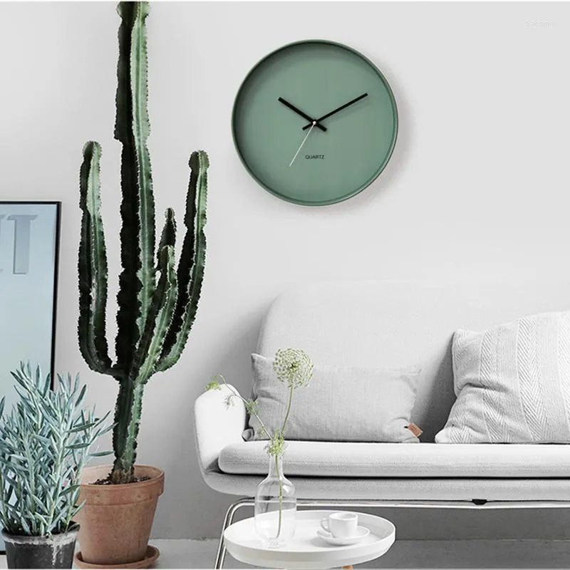 Wandklokken Groene klok Noordelijke moderne ongedefinieerde creatief metalen kantoorontwerp Horloge Murale Room Decoratie