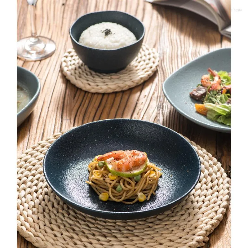 Borden Japanse kom en bordet huishoudelijke luxe moderne combinatie keramisch huiswarming servies