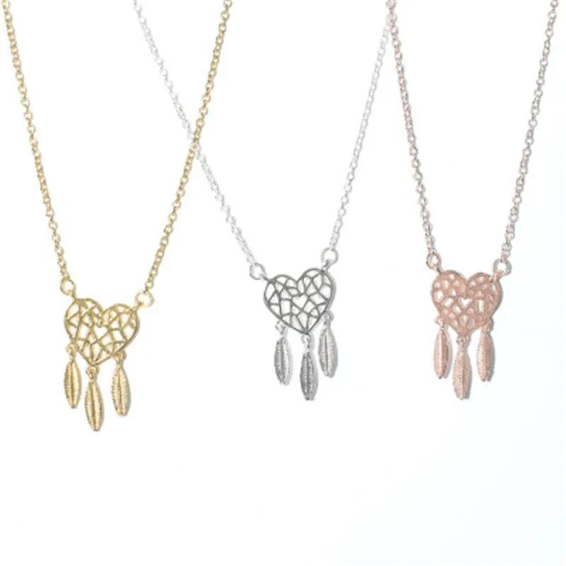 Pendant Necklaces 2023 Europe And America Fashion Necklace Origami Heart Shape Hollow Feather Neck Jewelry