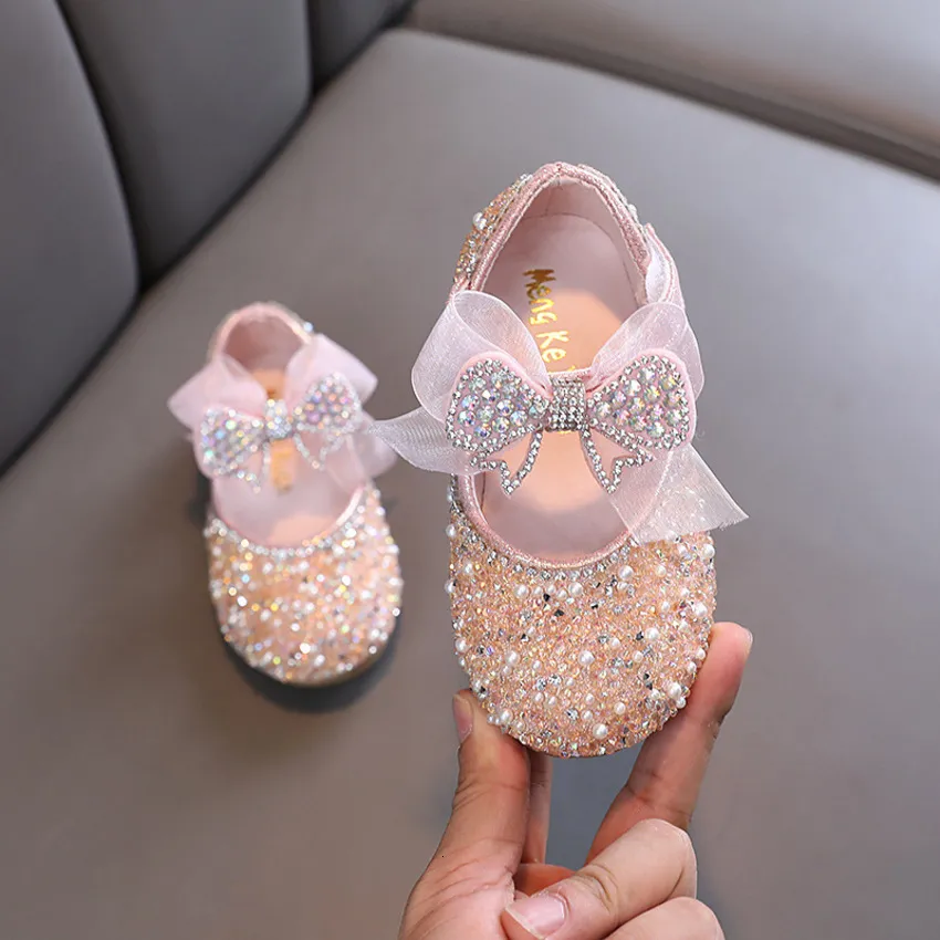 Sneakers Ainyfu Chaussures en cuir à paillettes pour enfants Princesse Bowknot Single Chaussures Fashion Baby Kids Wedding Chaussures