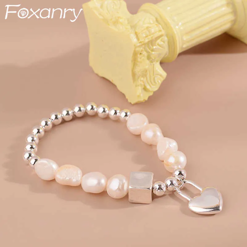 Link Chain Foxanry Ins Fashion Pearl Elasticiteit Bracelet Bruid Sieraden voor vrouwen Creative Simple Love Heart Kralen Keten Holiday Accessoires G230208