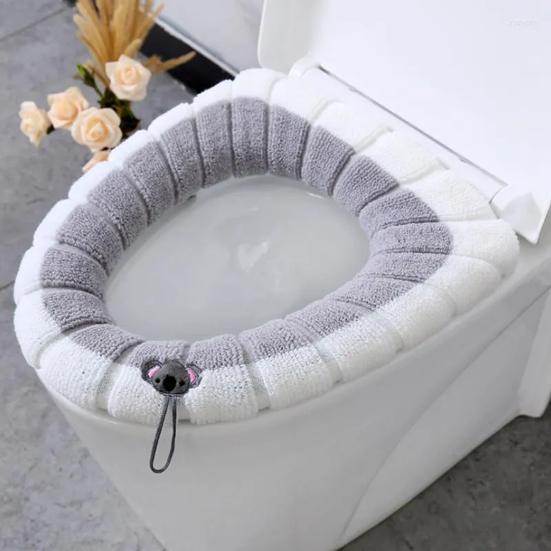 Siège de toilette couvre hiver chaud universel épaissi peluche couvercle coussin rondelles pour salle de bain Pad anneau costume
