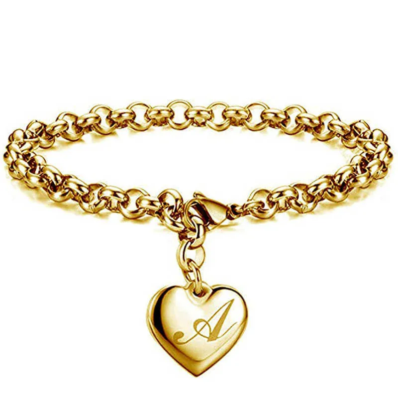 Link Chain Modyle 2022 Initiële bedel goudkleurige armbanden roestvrij staal hart 26 letters alfabetarmband voor vrouwelijke sieradengeschenken G230208
