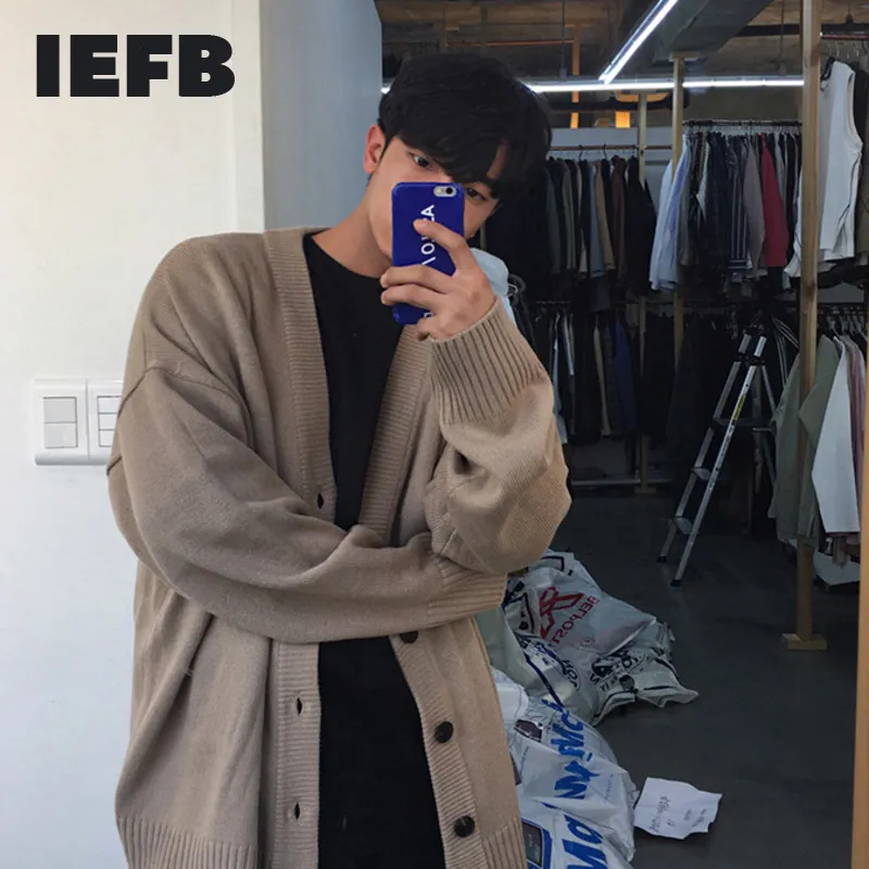 Мужские свитера IEFB Мужская одежда Вязаный свитер Свободный однобортный однобортный вязаный кардиган с v-образным вырезом Пальто Осень 9Y3266 230208