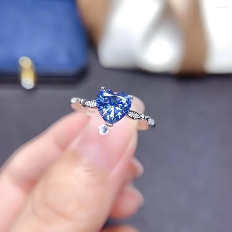 حلقات الكتلة yuzbt النساء 925 الفضة 1 قلب الماس الماضي Royal Blue Moissanite خاتم عالي الجودة