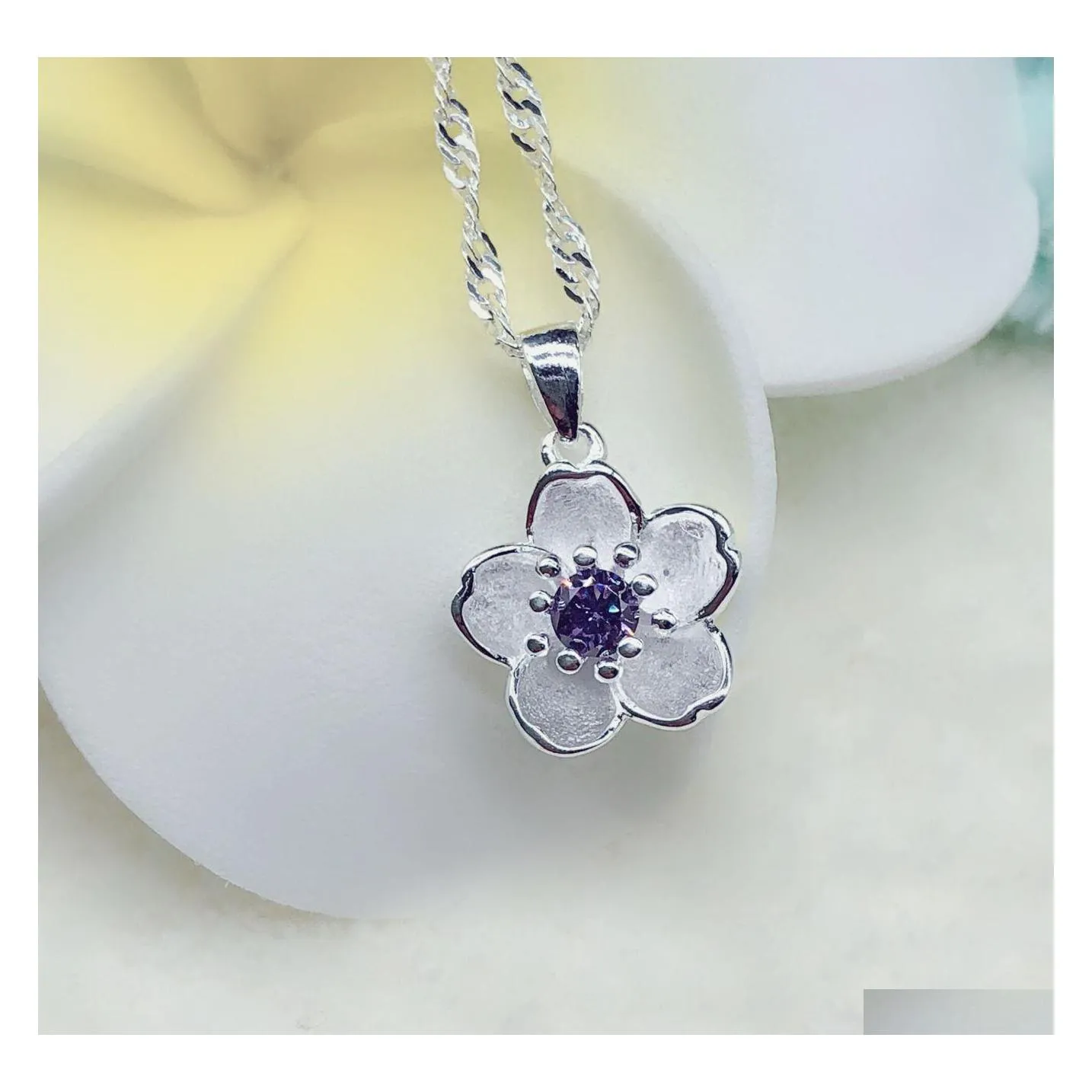Pendant Necklaces Pretty Flower Women Statement 925 Sterling Sier Jewelry Plated Imitation Diamond Necklace Drop Delivery Pendants Dhksa