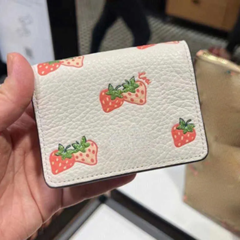Schoudertassen 2023 Nieuwe Mini Chain Strawberry Short Wallet Card een schouder Crossbody Lipstick Small