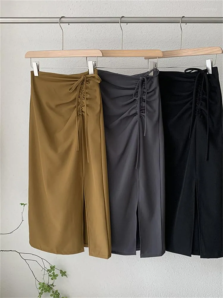 Saias de moda renda de renda de alta cintura groth split a linha midi saia feminina outono 2023 Versão coreana Retro Skort All-Match emo