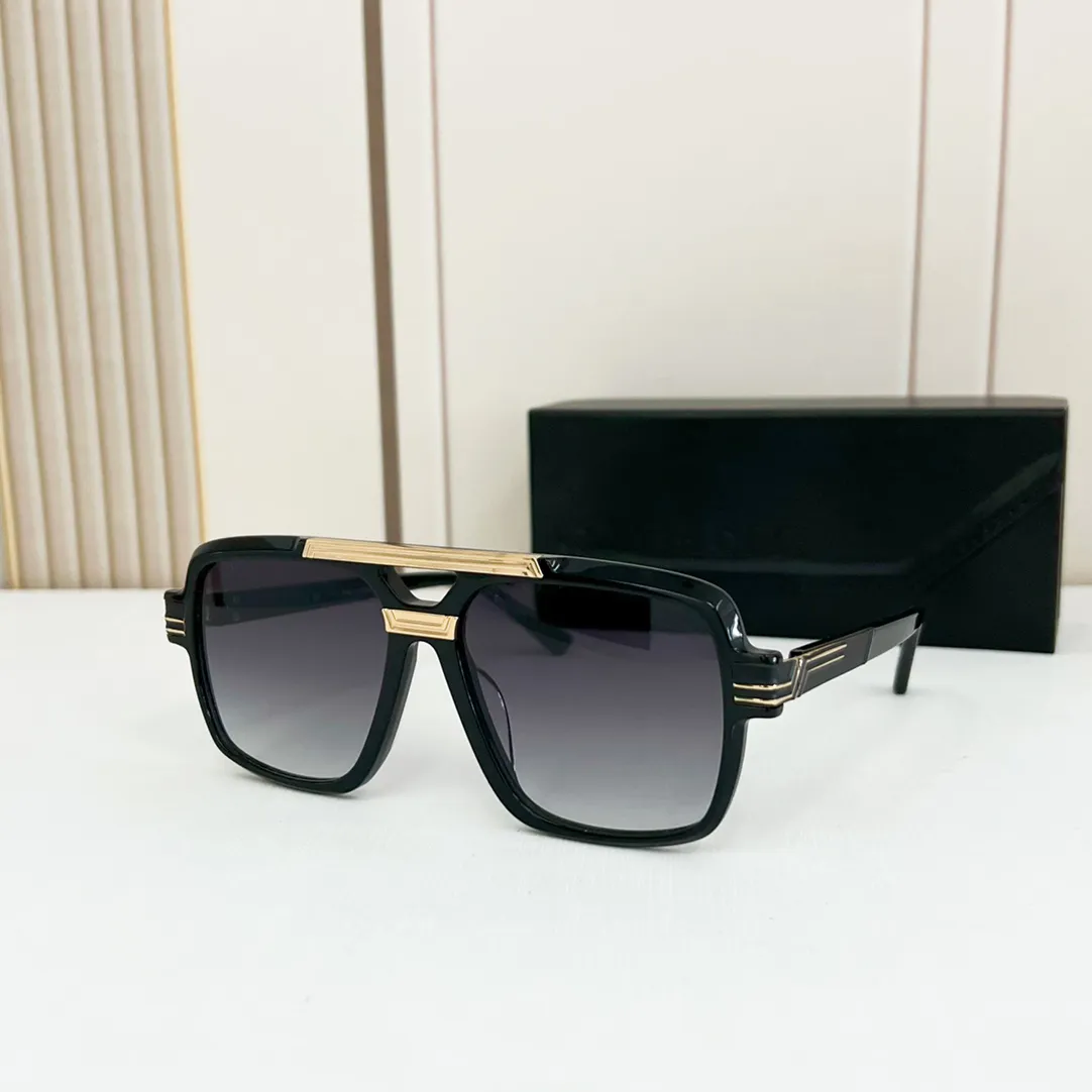 Vintage Square Sunglasses: Black Gold Frame, Gradient Lenses