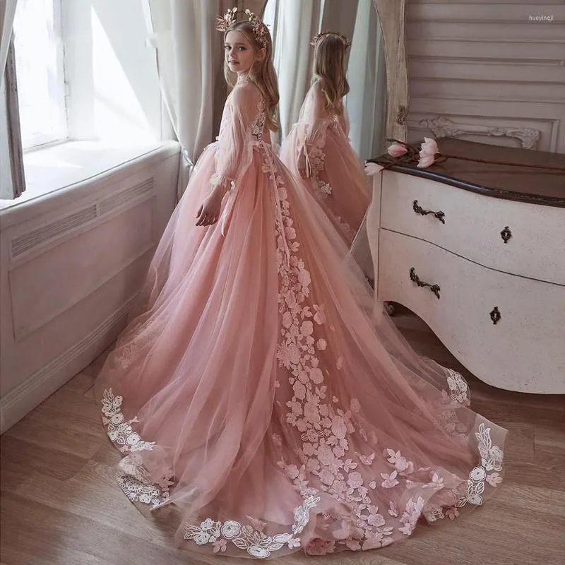 Dziewczyna sukienki małe dziewczynki Formalne wydarzenie noszenie 2023 plisowana v szyja długa młodsza sukienki druhny urocze kwiat