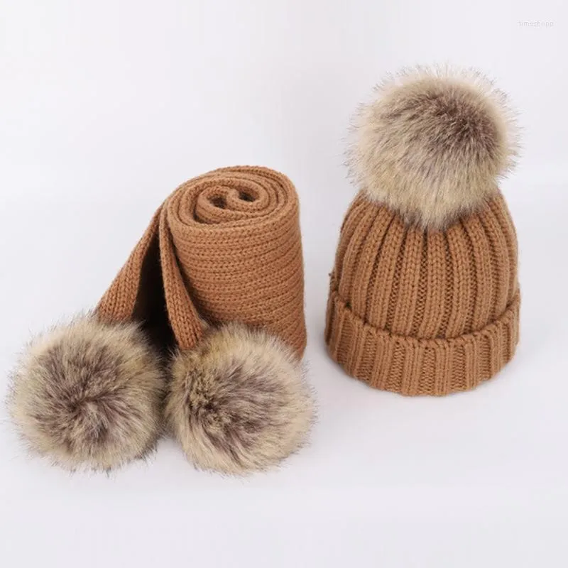 Beretti Autunno Inverno Child Cotton Cappello Nackscarf Boy Girl Fashion addensato Porgoso a sfera di lana a maglieria a maglia Calda Set beanie Cappelli beanie carini