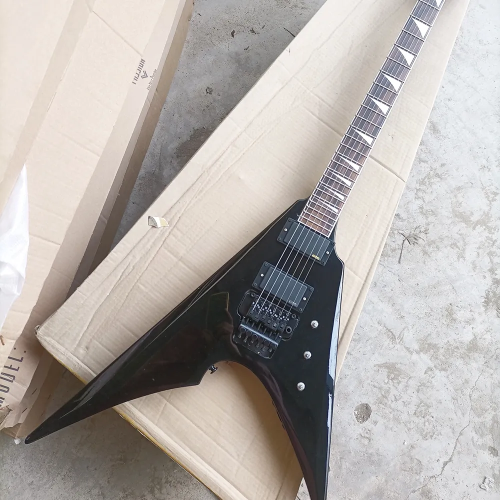 Chitarra elettrica nera a 6 corde con pickup Floyd Rose EMG Tastiera in palissandro personalizzabile