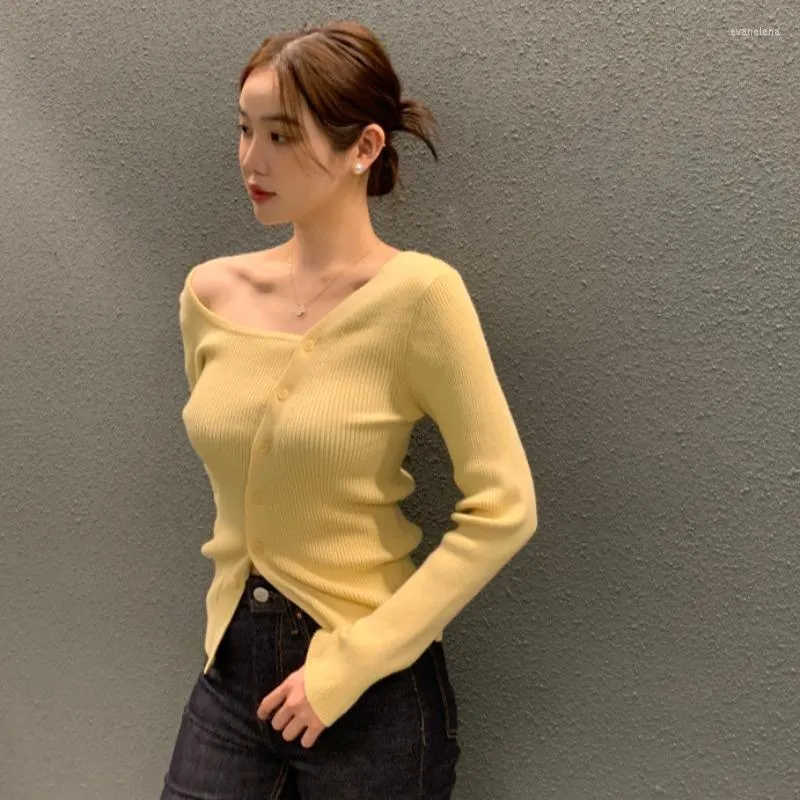 Women's Sweaters Oblique Buckle Korean Chic Gentle Style Design Off-the-Shoulder Long Sleeve Slim Sweater Women's Early Autumn Bottoming