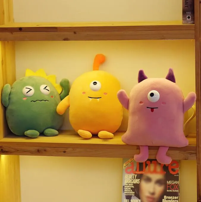 Kleine monster kussen cartoon grappig schattig 25 cm pluche speelgoedcadeau voor kinderen en meisjes